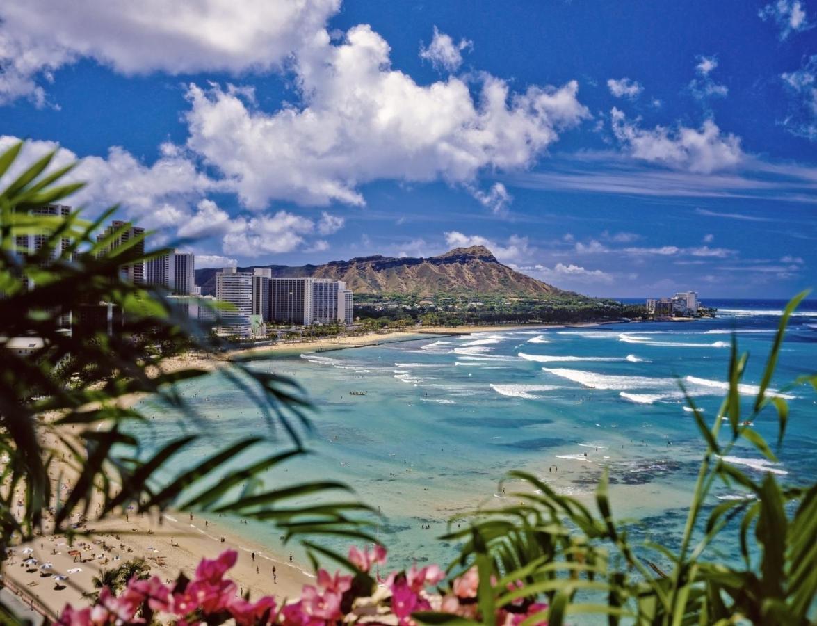 Aqua Palms Waikiki Ocean View Lanai Parking Included Daire Honolulu Dış mekan fotoğraf